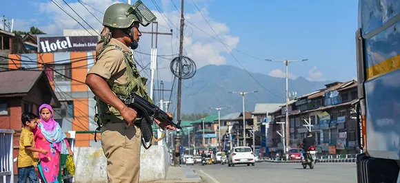 Kashmir remains on tenterhooks, exams postponed, internet services to be suspended from today