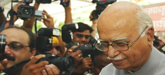 Article 370 revocation 'bold step' towards strengthening national integration, says LK Advani