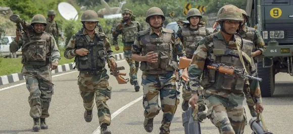 8,000 additional jawans being airlifted to Jammu and Kashmir after scrapping of Article 370 