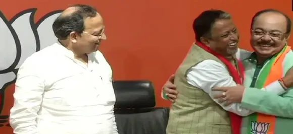 Former Kolkata mayor Sovan Chatterjee joins BJP in presence of Mukul Roy