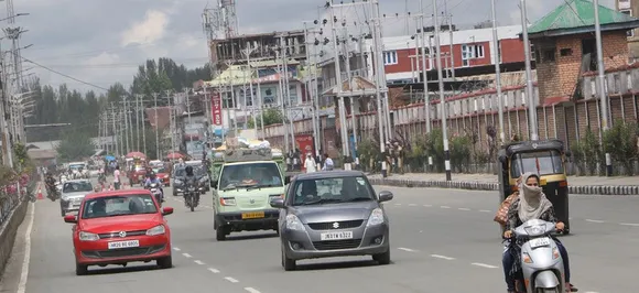 Restrictions on movement of people eased, landline services partially restored in Kashmir