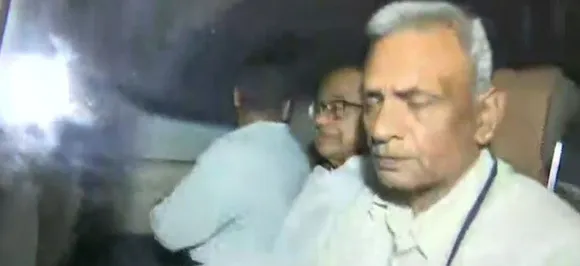 Chidambaram's dramatic appearance and CBI's endeavor to arrest him: As it Happened
