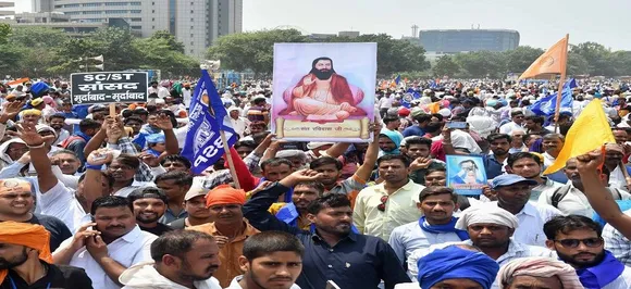 Delhi: Clash breaks out between protesters, police over demolition of Ravidas Mandir in Tughlakabad
