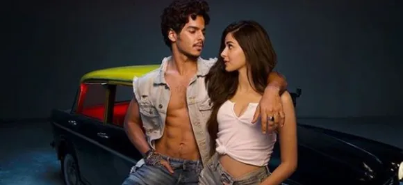 Ishaan and Ananya Panday lock their eyes for first look of  'Khaali Peeli'