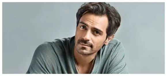 Troll Tells Arjun Rampal To Drive Alto, Not Range Rover In Mumbai Rains, Actor Gives Back â€˜Befittingâ€™ Reply