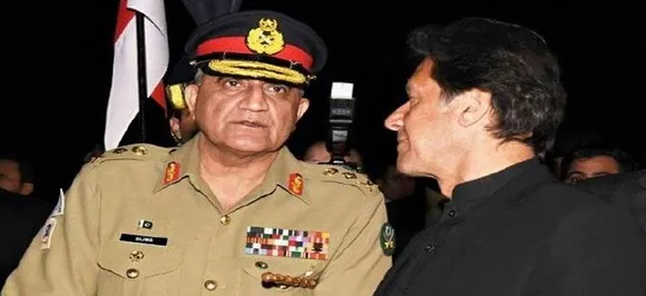 Amid Heightened Tensions Over Kashmir, Imran Khan, Qamar Bajwa Visit LoC