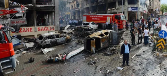 Car Bomb Kills 11 Civilians In Northern Syria, Says Monitor