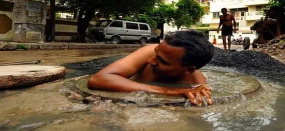 Nowhere In World People Sent To Gas Chambers To Die: Supreme Court On Manual Scavenging