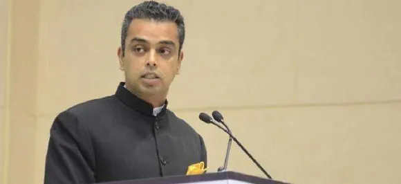 Congress Leader Milind Deora's Heart-To-Heart Chat With PM Modi Triggers Speculations