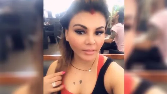 Rakhi Sawant Finally Unveils Husband Ritesh's Photo But There Is A Twist!!!