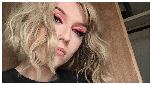 Pervert Sends Transgender Woman Pic Of His Penis, Woman Replies By Sending Him Back Pic Of Her Own