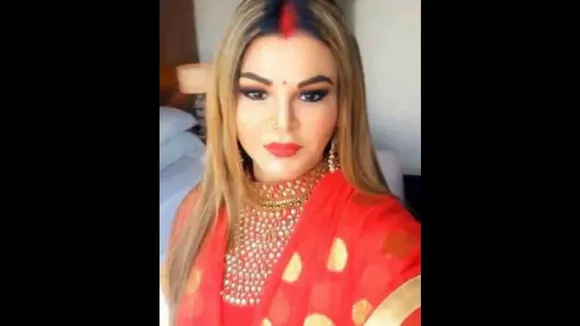 Rakhi Sawant All Set For 'Grih Pravesh' At Husband's House, Dresses Up In Red Saree