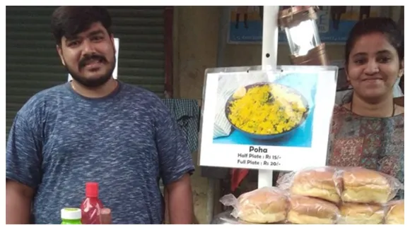Good Samaritan Couple Set Up Food Stall To Help â€˜Ailing Maidâ€™, Netizens Clap In Appreciation