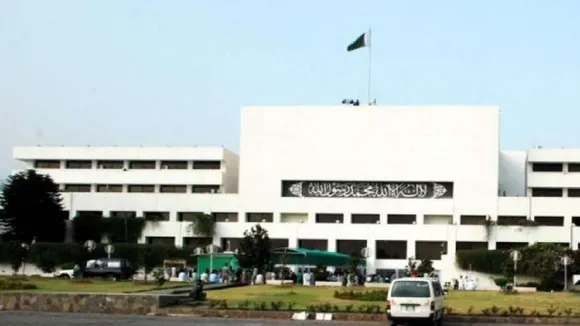 Saudi Arabia Allows Men And Women Foreign Visitors To Share Hotel Room