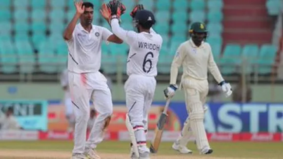 Ravichandran Ashwin Takes 350th Wicket, Equals Muttiah Muralitharan's Record