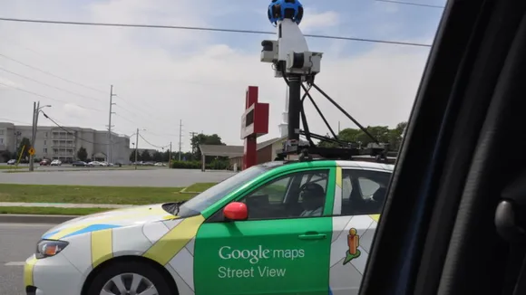 Naked Coupleâ€™s Picture On Google Street View Goes Viral, Hereâ€™s How You Can Block
