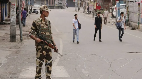 After 68 Days, Post-Paid Mobile Phone Services Likely To Resume In Kashmir From Today