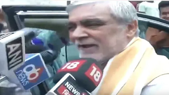 Ink Thrown At Union Minister Ashwini Choubey In Patna