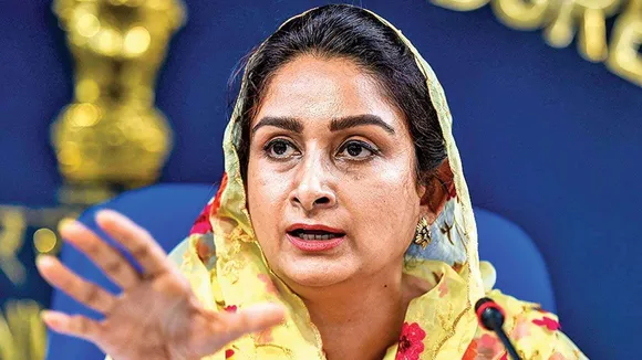 'Shameful': Harsimrat Badal On Kartarpur Visit Fee, 'Pakistan Making Business Out Of Faith' 