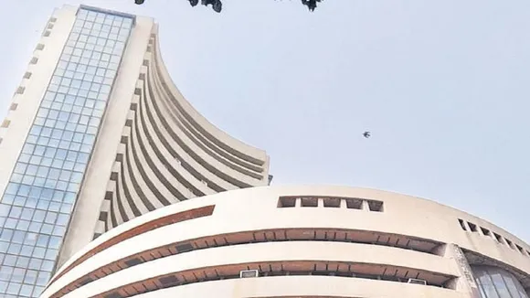 Sensex Ends 38.44 Points Lower At 39,020.39; Nifty Settles Below 11,600