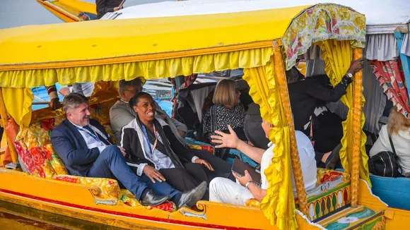 A Very 'Dal' Visit: Total Shutdown, Clashes Mar EU Lawmakers' Kashmir Trip  
