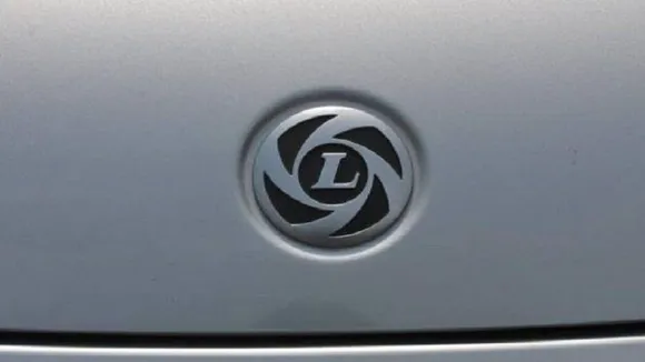 Ashok Leyland Showcases BS-VI Trucks, Buses