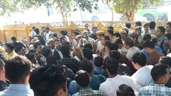 Tis Hazari Court Clash: Day After Lawyersâ€™ Strike, Delhi Police Personnel Protest At Headquarters