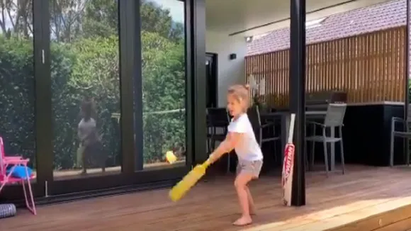 'I Am Like Virat Kohli' - David Warner's Daughter Wows The Internet With Her Cricket