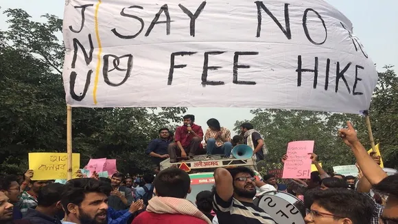 Students On Streets, JNU Conducts Convocation With Short Speech By Venkaiah Naidu