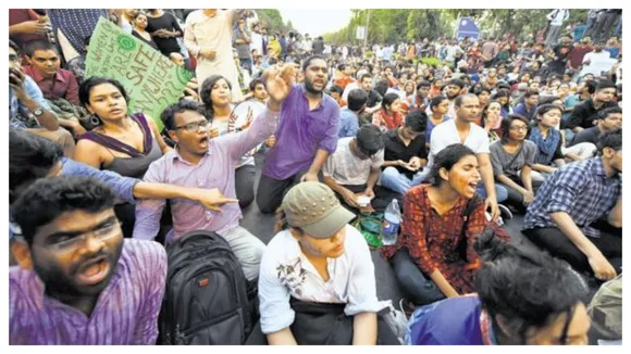 Delhi Students Protest Against 'Brutal' Police Attack On JNU Counterparts