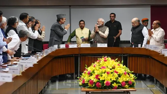 Winter Session: At All-Party Meet, Modi Talks Of Constructive Debates, Oppn Raises Farooq's Detention