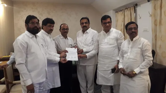 Shiv Sena-NCP-Congress Stake Claim To Form Govt In Maharashtra, Submit Formal Letter To Governor