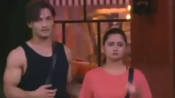 Bigg Boss 13: Rashami Desai Suffers Hairline Fracture During Task, Wants To Quit The Show