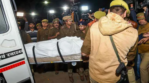 Unnao Case: Victim's Family Refuses To Complete Last Rites Until CM Yogi Adityanath's Visit