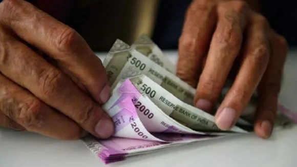 Rupee Rises 10 Paise To 70.94 Against US Dollar In Early Trade