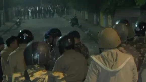 Citizenship Act: Clashes Break Out Between Delhi Police, Protesters After Cops Enter Jamia Campus