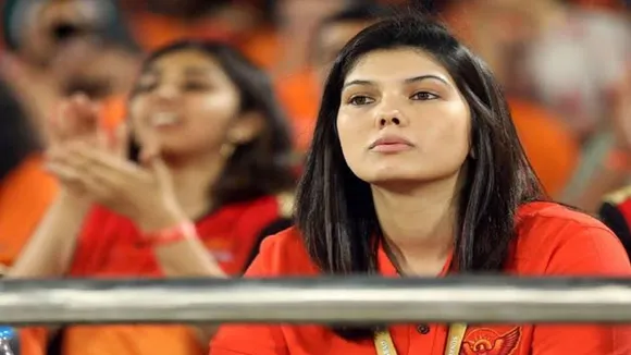This Mystery Girl At Sunrisers Hyderabad Table Steals The Show In IPL 2020 Auction
