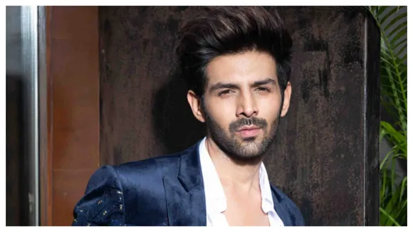 Kartik Aaryan Names Himself â€˜Sexiest Person Aliveâ€™ As Christmas Gift 