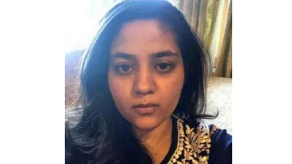 'Not Allowed To Visit Grandfather's Grave': Mehbooba Mufti's Daughter Iltija Alleges Being Detained By Police