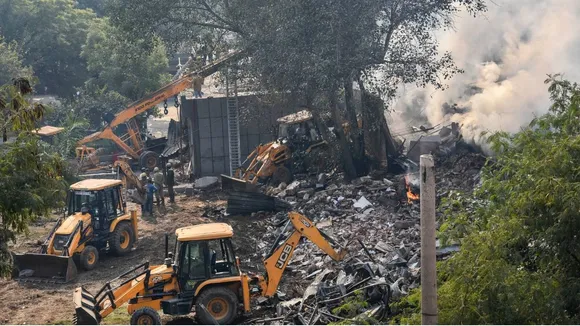 Peeragarhi Fire: One Firefighter Killed, 18 People Rescued After 8-Hour Operation At Delhi Battery Factory