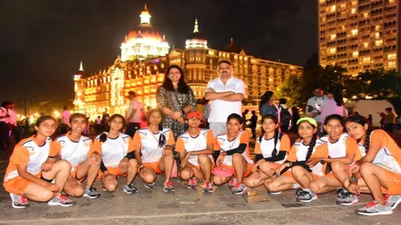 Neeru Yadav Takes Team from Lambi Ahir to Mumbai