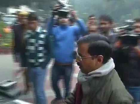 Chaos at Arvind Kejriwal's Janata Darbar in Delhi
