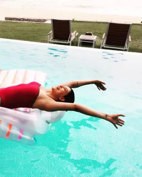 Sushmita Sen and her daughter on a holiday with tiger