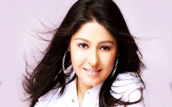 Top 5 award winning songs of birthday girl Sunidhi Chauhan