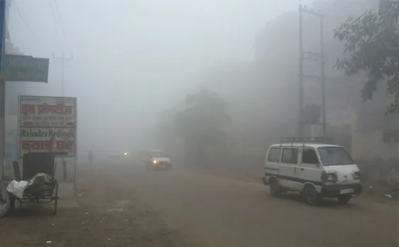  In Pics  dense fog cover shrouds Delhi NCR