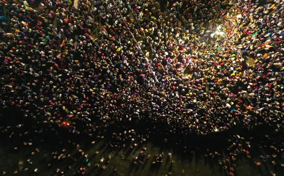 Kumbh 2019: Astonishing aerial view of devotees taking holy dip at Sangam 