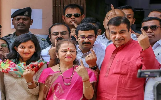Lok Sabha Elections 2019  Political leaders who cast their votes in the first phase