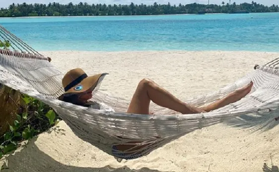 Sophie Choudry latest Maldives vacation pics will leave you stunned