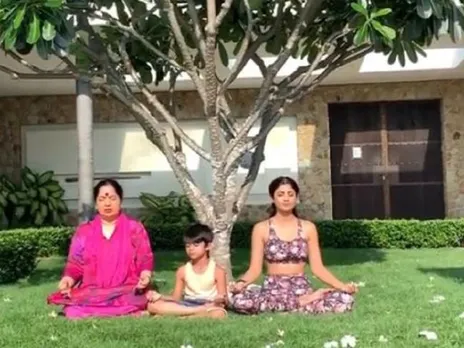 In Pics: These Bollywood Beauties Will Inspire You To Take Up Yoga Right Away