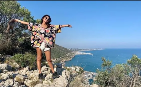 Kumkum Bhagya Actress Sriti Jha's Sun-Kissed  Photos In Ibiza Will Give You Major Vacay Goals
